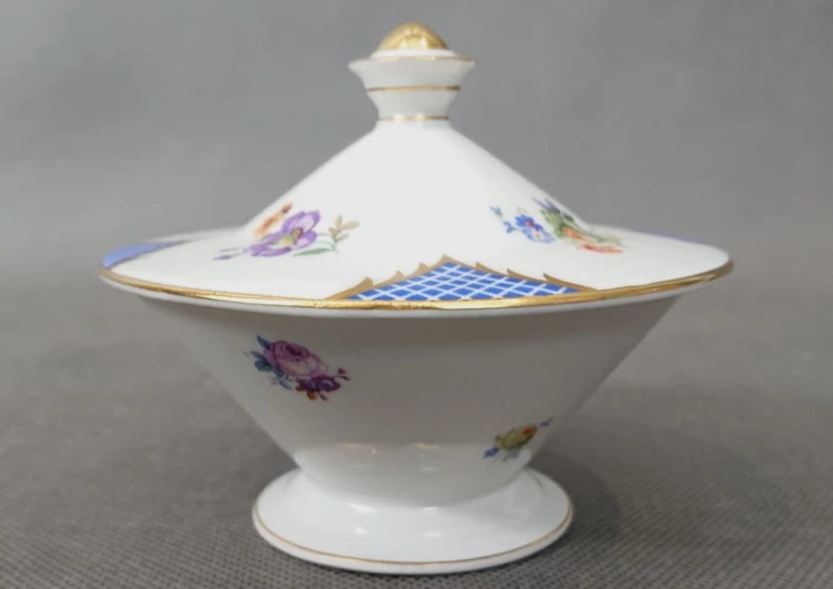 Porcelanowe puzderko - Ullersricht Weiden Bavaria