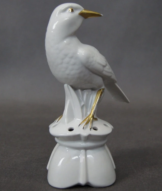 Biała figurka ptaszka - porcelana Neue Tettau