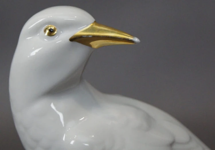 Biała figurka ptaszka - porcelana Neue Tettau
