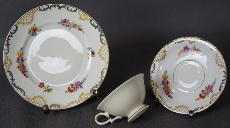 Wykwintna elegancja - porcelanowy zestaw śniadaniowy Tiefenfurt