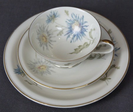 Hutschernreuther - Porcelanowa subtelna śniadaniówka