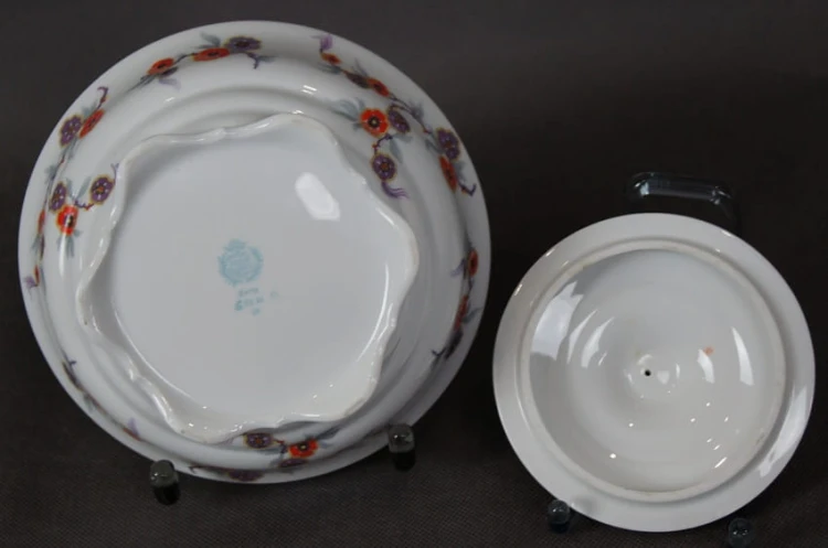Porcelanowe cudo bomboniera - Weimar porcelana C. & E. Carstens