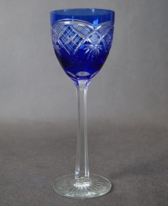 Stary kielich do wina niebieski ⭐ czarujące szlify