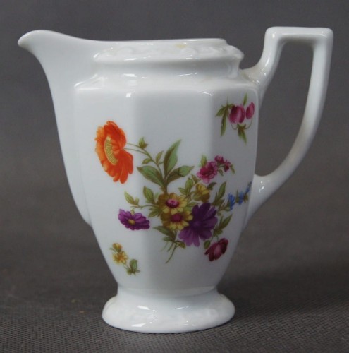 Mlecznik Biała Maria Sommerstrauss - porcelana Rosenthal