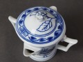 Porcelanowa sosjerka z separatorem tłuszczu - wzór cebulowy UNIKAT