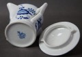 Porcelanowa sosjerka z separatorem tłuszczu - wzór cebulowy UNIKAT
