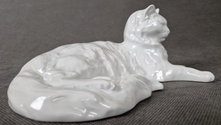Kot unikalna figurka - węgierska porcelana Herend