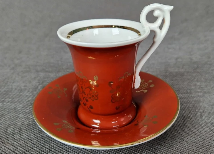Ceglasta filiżanka ze spodkiem do espresso - Bremer i Schmidt