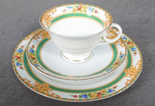 Dekoracyjny zestaw śniadaniowy - znana porcelana Schumann
