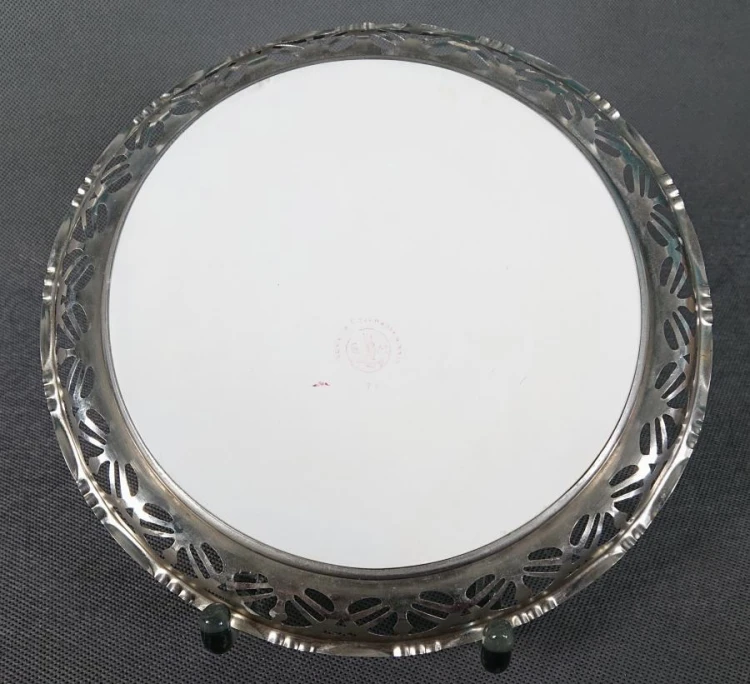 Stara ceramiczna taca na owoce - ceramika w metalu