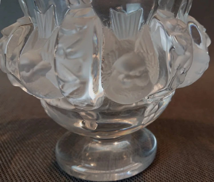 Luksusowy wazon Lalique - Dampierre - sygnowane kolekcjonerskie szkło
