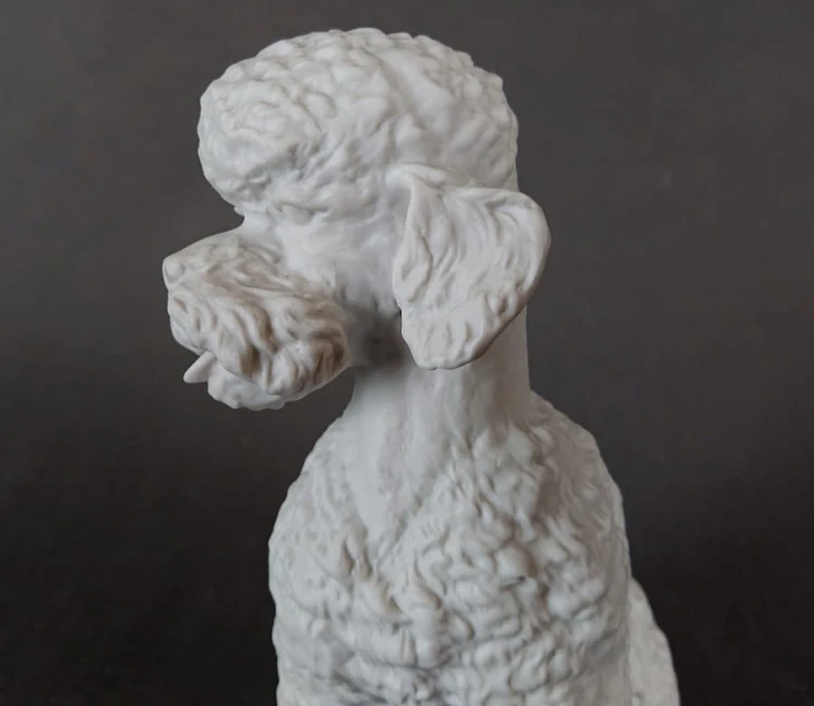 Pudel królewski - Porcelanowa figurka Kaiser