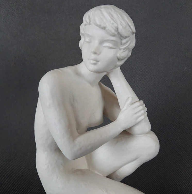 Figuralny biały akt - Porcelana Goebel - Gerhard Skrobek