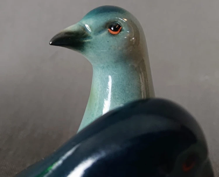 Para gołębi - Figurka z porcelany - Wytwórnia Cortendorf