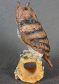 Sowa na pniu - Ręcznie malowana figurka z porcelany