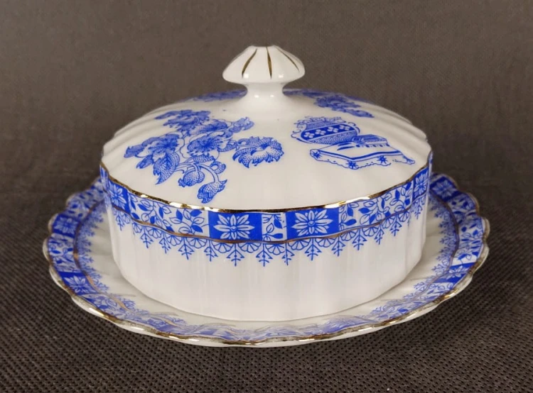 Okrągła maselniczka China Blau - Przedwojenna porcelana