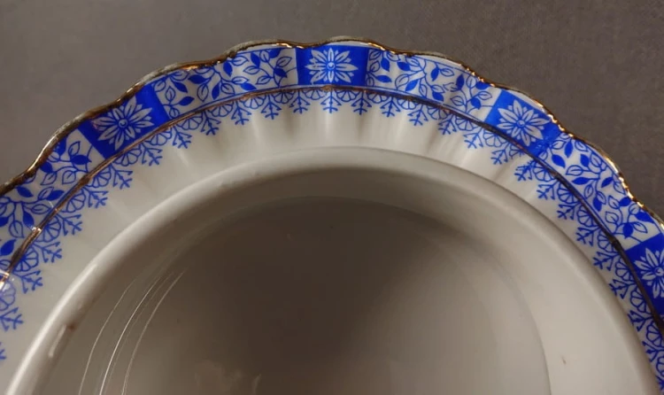 Okrągła maselniczka China Blau - Przedwojenna porcelana