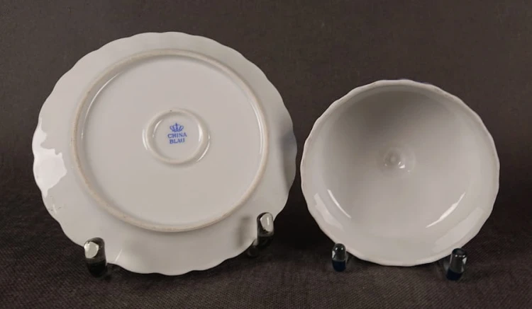 Okrągła maselniczka China Blau - Przedwojenna porcelana