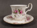 Filiżanka ze spodkiem do espresso Lavender Rose - Porcelana Royal Albert