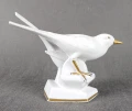 Wyjątkowa, lśniąca figurka przedstawiająca parę jaskółek, wykonana w słynnej wytwórni Gerold & Co. w Bawarii.JPG