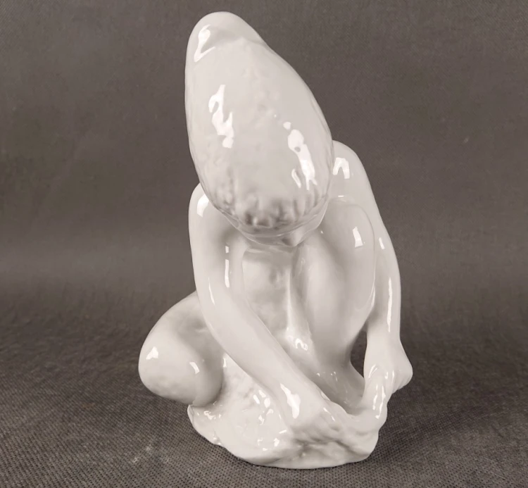 Niemiecka porcelana figuralna z Turyngii - rzadki model kolekcjonerski