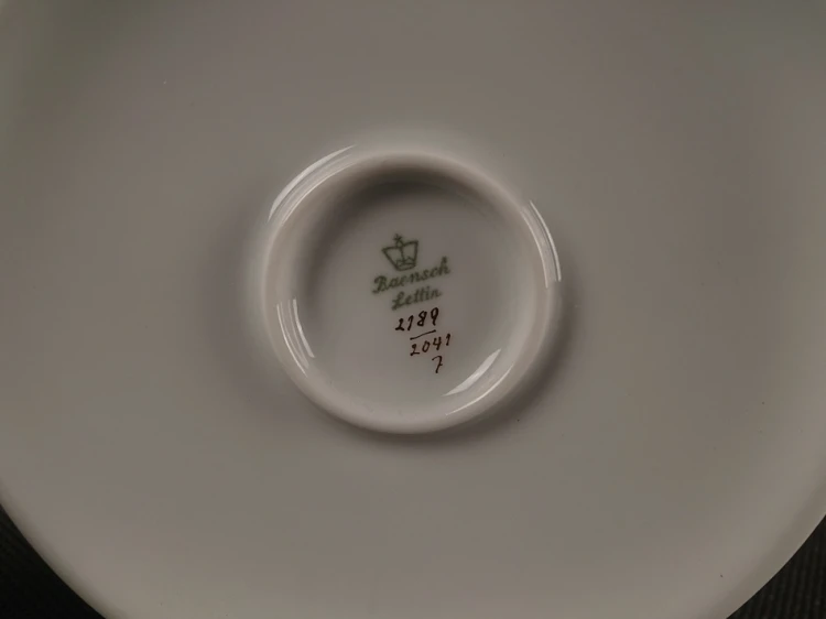 Sygnatura Baensch Lettin 1927-1945 na przedwojennej porcelanie