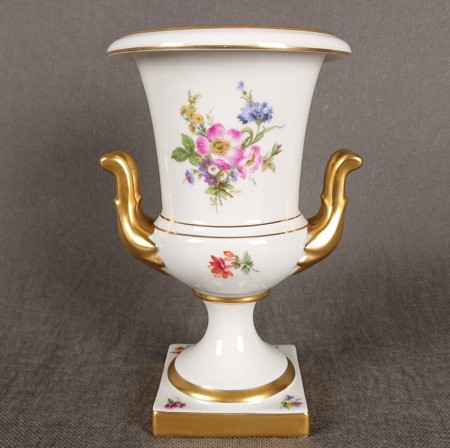 Porcelanowy wazon kraterowy Lindner Kueps Bavaria kwiaty złoto