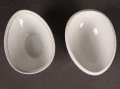 Otwarta szkatułka porcelanowa Tettau w kształcie jaja