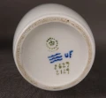 Sygnatura Royal Copenhagen trzy falki i napis Denmark spód wazonu