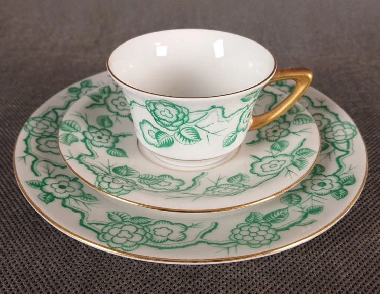 Trzyczęściowe trio do espresso Seltmann Weiden biała porcelana ze złotem