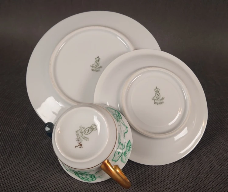 Oryginalna zielona sygnatura Seltmann Weiden Bavaria na spodzie porcelany