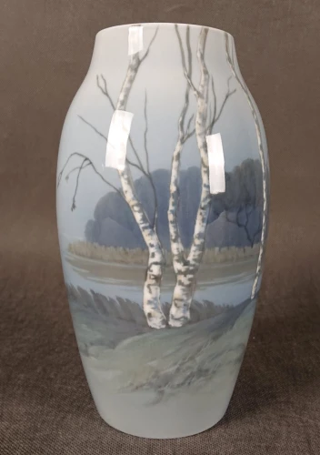 Duński wazon porcelanowy B&G z motywem brzóz i pejzażem nad jeziorem