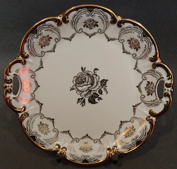 Duża patera porcelanowa ze złoconą różą i uchwytami Tirschenreuth Bavaria widok z góry