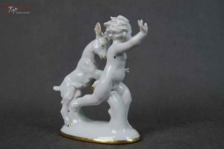 Porcelana Carl Scheidig Figurka Rozbawiony malec z koziołkiem Cudo !!!