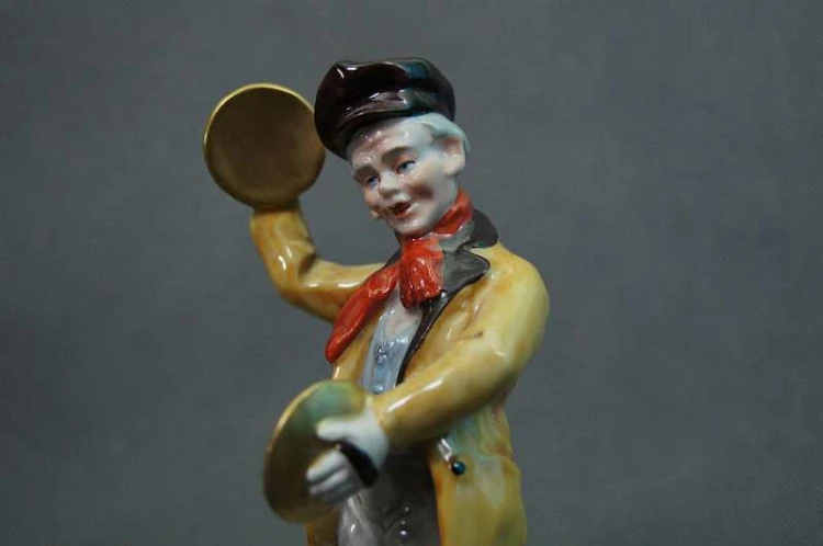 Gräfenthal figura muzyk z talerzami kapela !!!