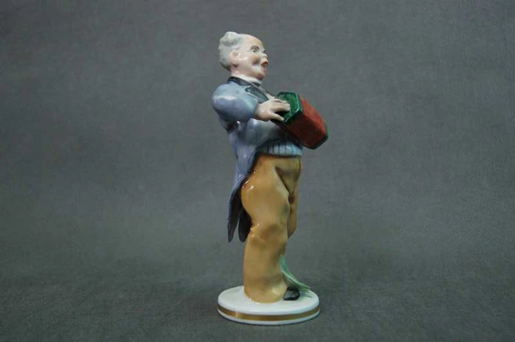 Gräfenthal śliczna figura muzyk z harmonią kapela !!!