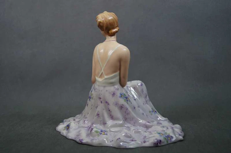 Royal Dux Deutschland Figura kobiety Art Deco