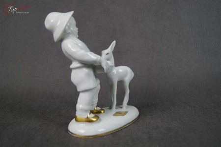 Porcelana Gerold .Figurka chłopca z sarenką. Okaz !!!