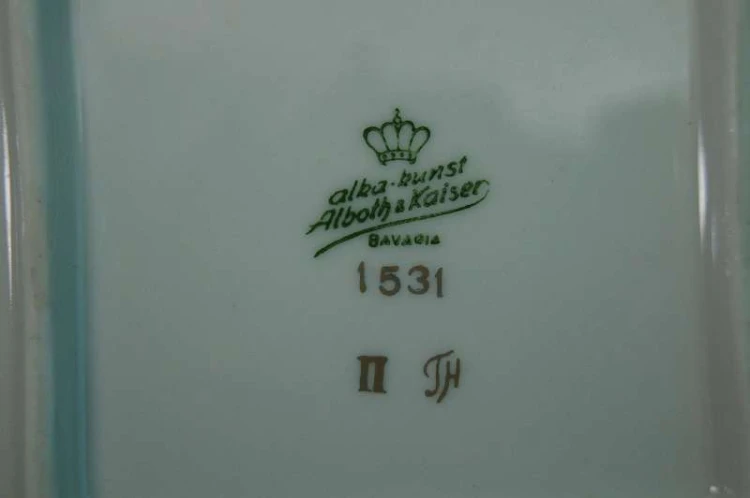Porcelana Alka cudowna patera różę złoto