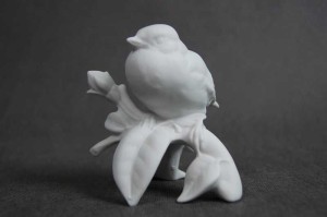 Figurka wróbelka sygnowana