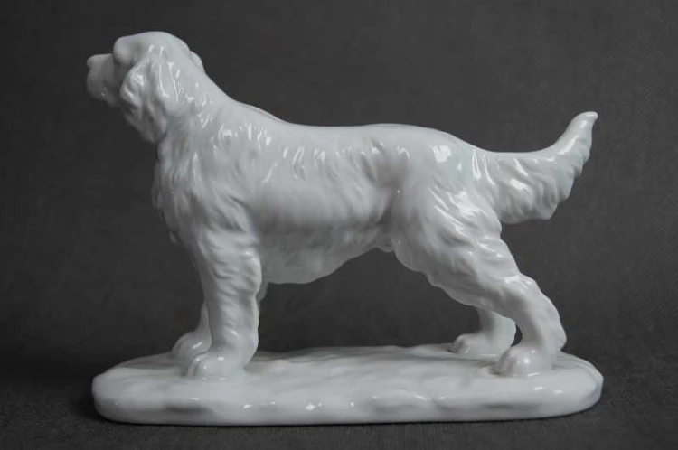 Prześliczna figura setera - biała porcelana