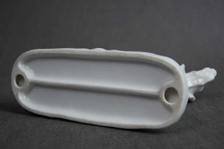 Prześliczna figura setera - biała porcelana