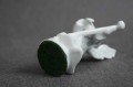 Biały aniołek z harfą porcelanowa figurka