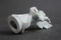 Biały aniołek z mandoliną porcelanowa figurka