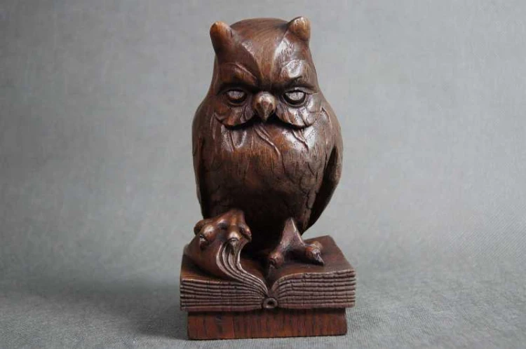 Mądra sowa figura rzeźba drewniana Polecam !!!