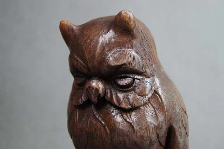 Mądra sowa figura rzeźba drewniana Polecam !!!