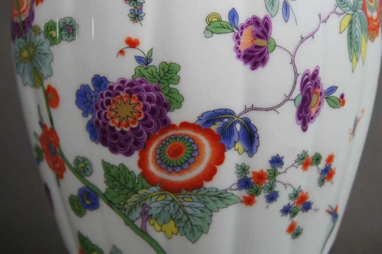 Porcelanowy wazon z przykrywą Thomas - Rosenthal