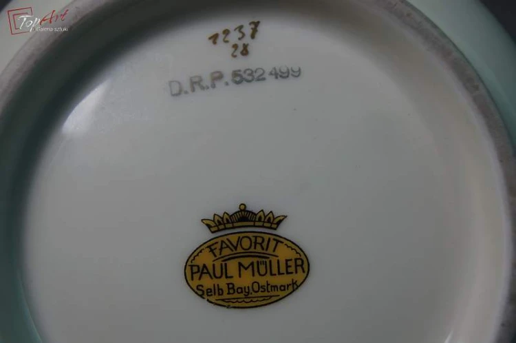 Art Deco złocona bombonierka Paul Müller