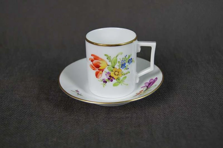Hochst espresso ręcznie malowane kwiaty