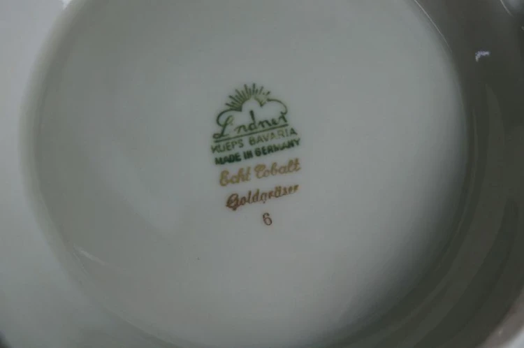 Porcelana Lindner kobalt złocenia patera na stopie